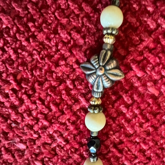 Choker beaded necklace - Picture 2 of 4